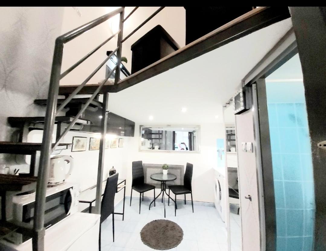 Like Studio City Centrum, Wifi, Terrace Budapeşte Dış mekan fotoğraf
