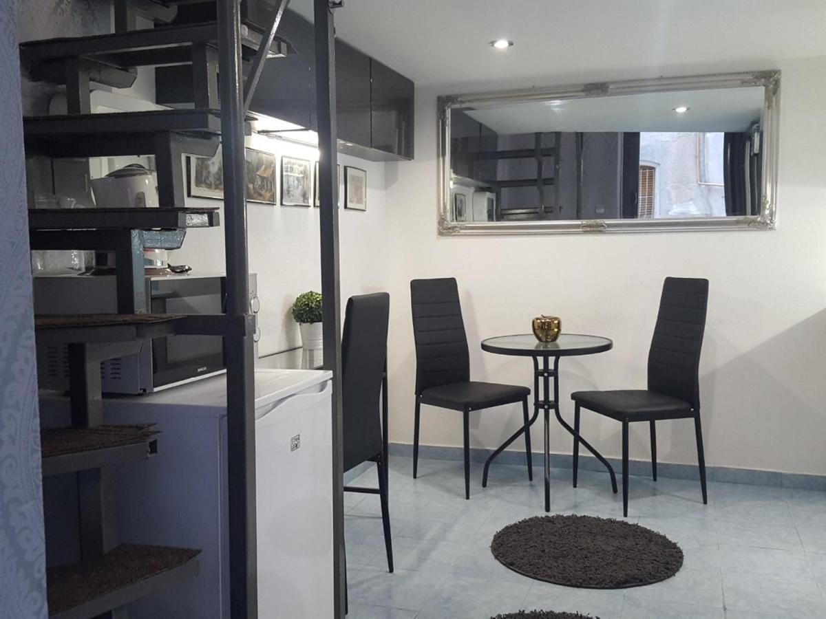 Like Studio City Centrum, Wifi, Terrace Budapeşte Dış mekan fotoğraf